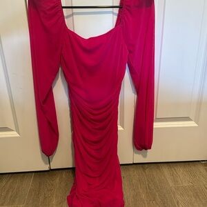 New with tags size small ruched mesh sleeves pink excellent condition dress
